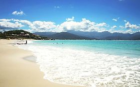 Casa na praia em SC com Wi-Fi e churrasqueira